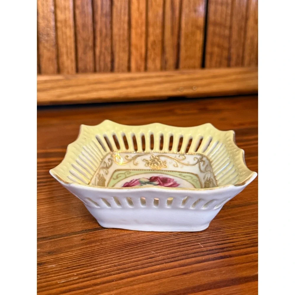 Kusumoto China Trinket Dish Unisex 4in White Hand Painted Occupied Japan Floral